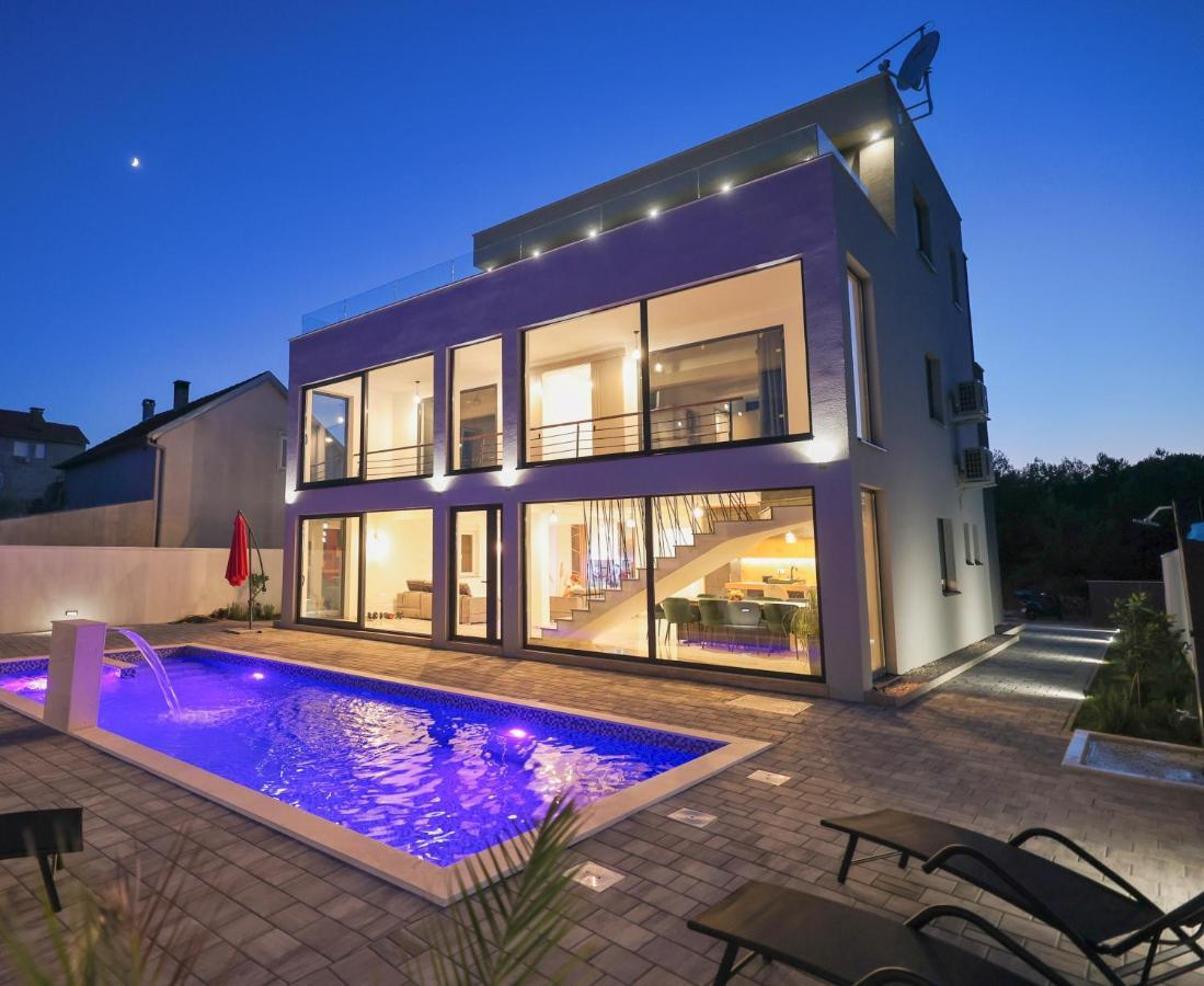 Rhapsody In Green - Luxury Villa In Zadar Crno Esterno foto