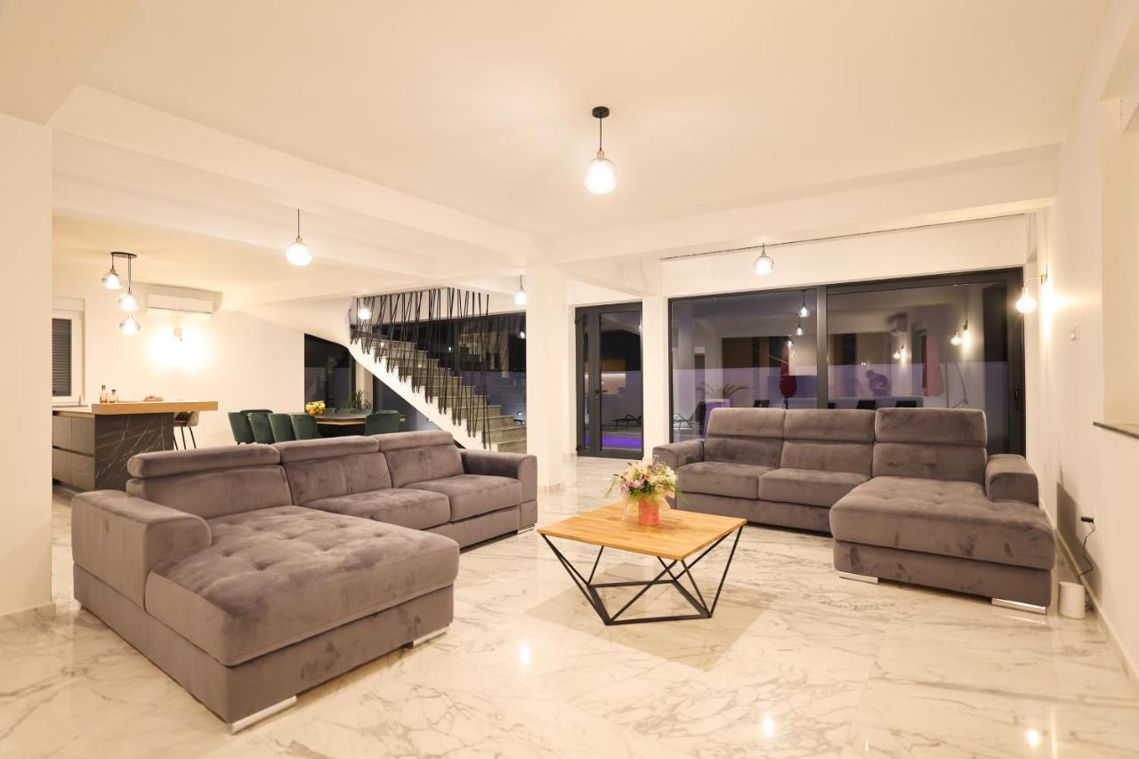 Rhapsody In Green - Luxury Villa In Zadar Crno Esterno foto