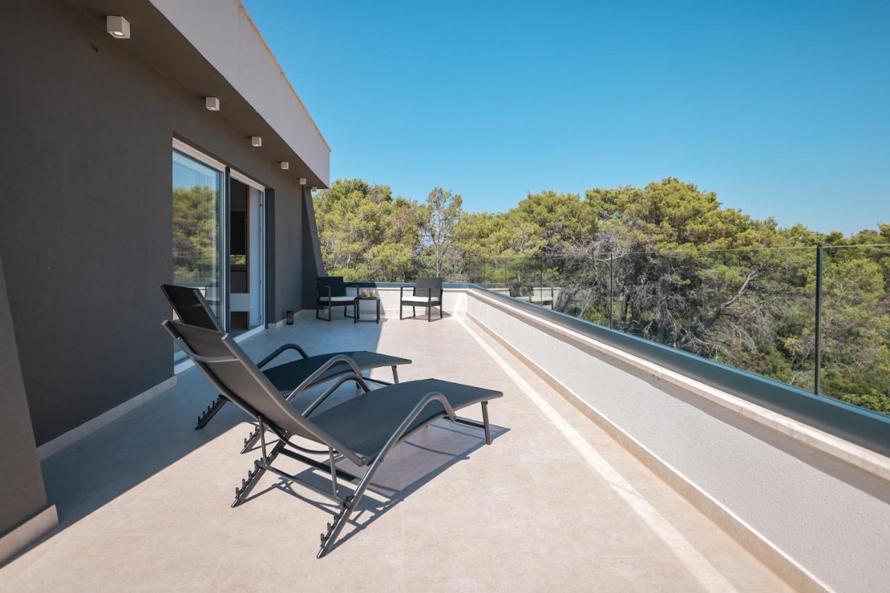 Rhapsody In Green - Luxury Villa In Zadar Crno Esterno foto