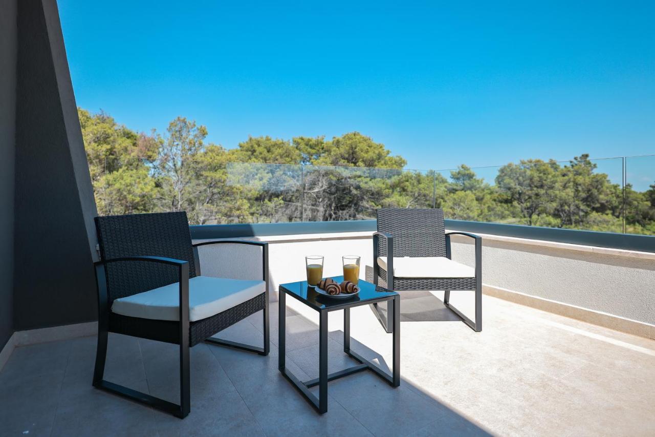 Rhapsody In Green - Luxury Villa In Zadar Crno Esterno foto
