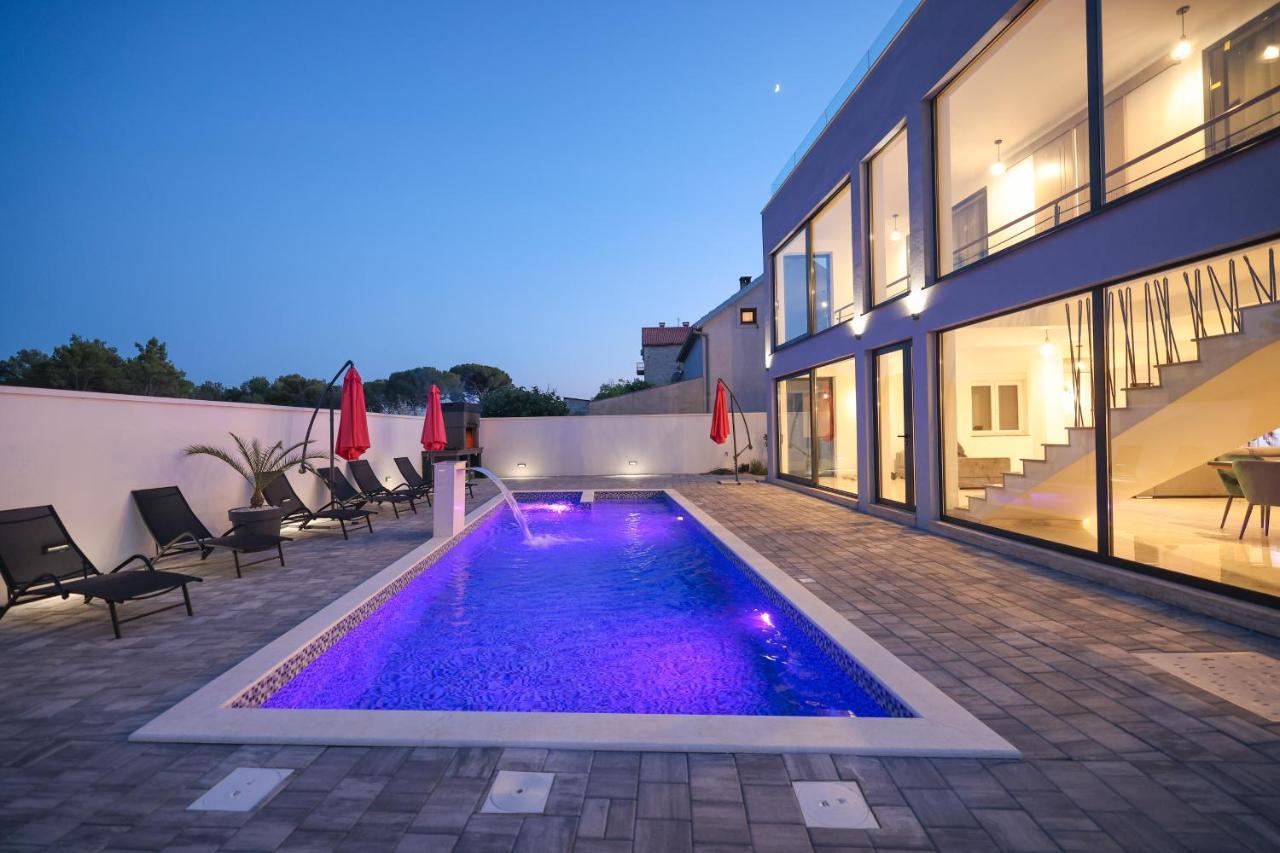 Rhapsody In Green - Luxury Villa In Zadar Crno Esterno foto