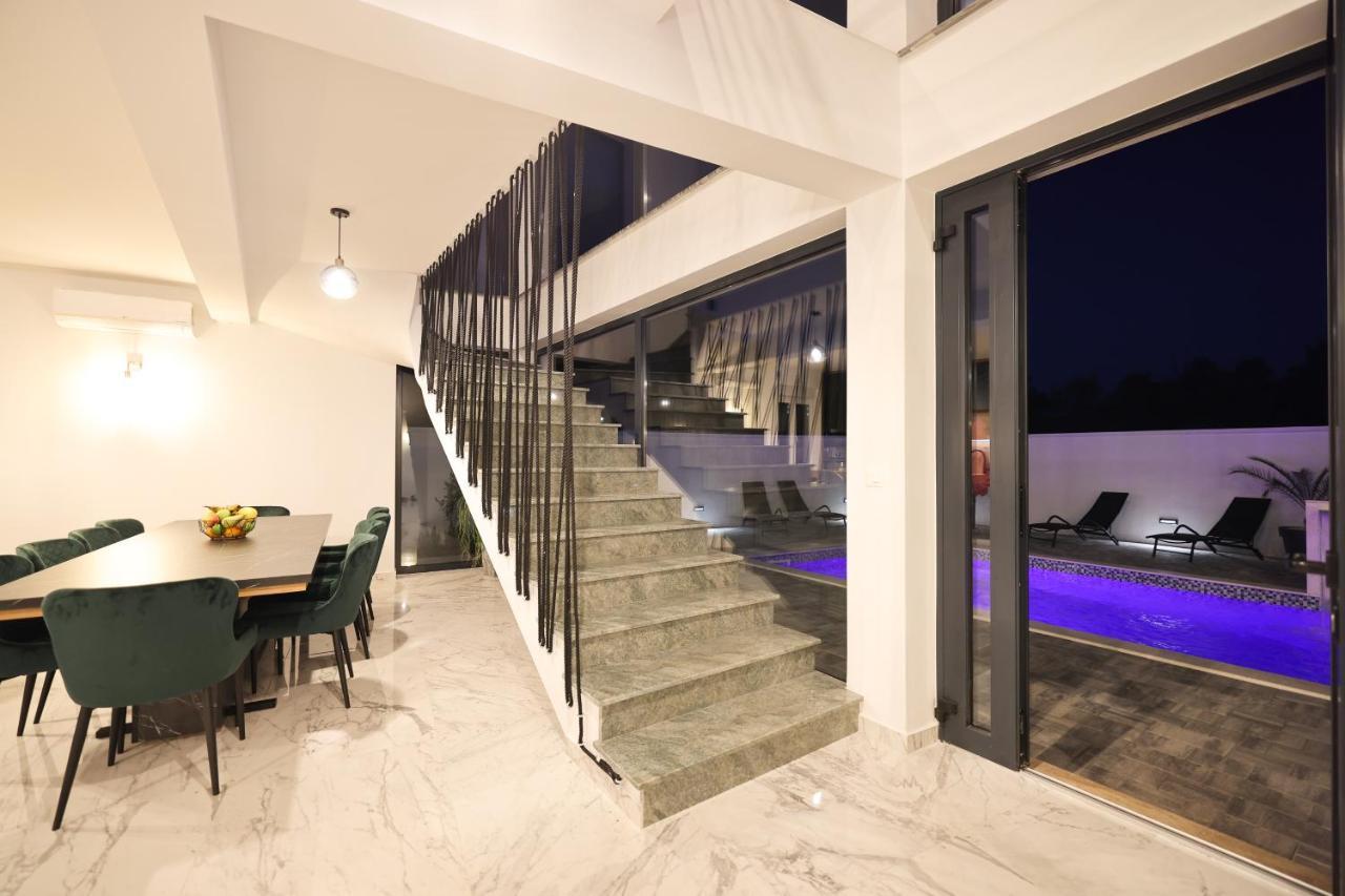 Rhapsody In Green - Luxury Villa In Zadar Crno Esterno foto